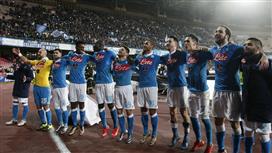 فيديو مُلخص الأهداف - نابولي يسحق فروسينوني ويعتلي صدارة الكالتشيو