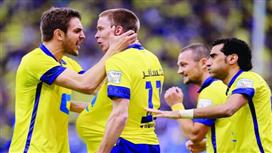 «الأمر بالمعروف» تعاقب لاعب النصر السعودي .. لتناوله الغذاء مع زوجته !!