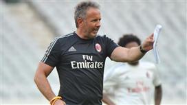 بسبب بيرلسكوني.. «طلاق بالتراضي» بين ميهايلوفيتش وميلان