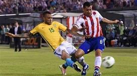 بالفيديو- في مباراة مثيرة.. البرازيل تستيقظ متأخرا من مفاجأة الباراغواي