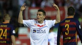 سبورت: الاتفاق قد تم بين برشلونة وأشبيلية لانتقال «غاميرو»