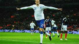 ناطحة سحاب الملاعب الإنجليزية يمني النفس بحلمٍ يبدو بعيد المنال