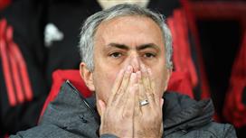 فيديو مُترجم : مورينيو متفاجئ بعد الفوز على بنفيكا ولم يصدق !!