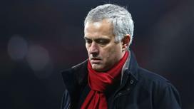 مورينيو يُطلق سهامه تجاه السيتي : يشترون مدافعاً بقيمة مهاجم