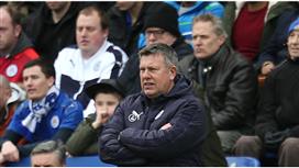 ليستر سيتي يقرر الإبقاء على كريغ شكسبير