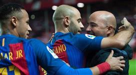 سبورت: برشلونة «غسـل يـده» من التعاقد مع سامباولي بعد خروجه من الأبطال على يد ليستر سيتي !