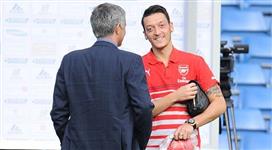 Metro: محاولات حثيثة من مورينهو لإقناع أوزيل بترك أرسنال ومشاكله والانضمام لليونايتد !