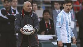 إقالة باوزا خلال ساعات.. وميسي يتخذ قراراً «غير متوقع» بشأن اختيار سامباولي