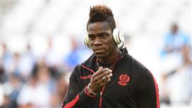 في صفقة انتقال حر.. بالوتيلي يقترب من الانتقال لأحد أندية الدوري الإسباني