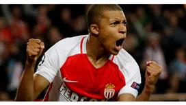 ماركا: فلورنتينو بيريز اتصل بوالد مبابي لإقناعه.. وهذا كان رده !