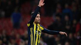 فان بيرسي «هدف أساسي» لدي بور مدرب كريستال بالاس