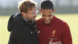 كلوب يُحدد موقف فان دايك من اللعب في المباراة المقبلة لليفربول