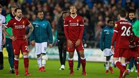 فان دايك .. لن يُصلح ما أفسده الدهر ! رقمان سلبيان يكشفان عورة ليفربول