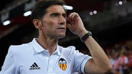 مدرب فالنسيا: لا يوجد فارق بين ريال لوبيتيجي وريال سولاري