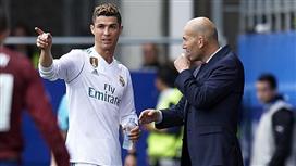 زيدان يختصر الحكاية : كريستيانو رونالدو من كوكب آخر