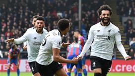 أبو مكة .. عادل رقم رونالدو، أطاح بميسي والأباطرة ويترقب الجائزة الأكبر