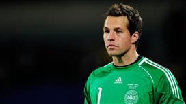 سورينسين حارس الدنمارك السابق يوجه نصيحة لمواطنه إيركسين قبل فتح باب الميركاتو