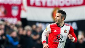 بعد تجديد عقده مع فينورد .. فان بيرسي : قررت مواصلة الاستمتاع