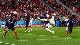 مدرب البيرو يؤكد أنَّ نجم منتخب بلاده تعرض لارتجاج في المخ ولن يلعب اليوم