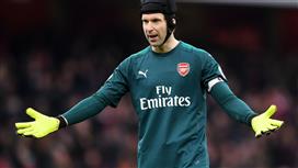 تشيك يحدد موقفه بعد تعاقد أرسنال مع حارس ليفركوزن