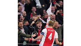 فان دير سار يحسم مصير دي ليخت