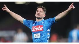 3 أندية إنجليزية تتصارع على ضم ميرتنز هداف نابولي الإيطالى