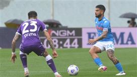 بالفيديو - نابولي يهزم فيورنتينا ويقرب يوفنتوس من الدوري الأوروبي